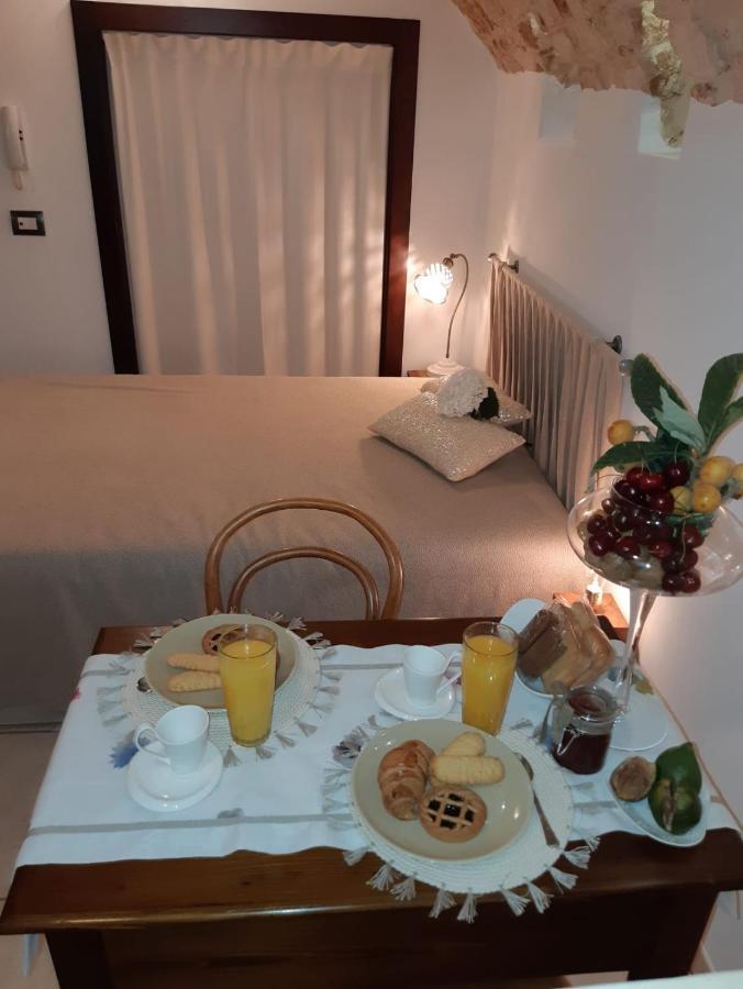 كونفيرسانو Donna Lucrezia Dimora A Corte B&B المظهر الخارجي الصورة