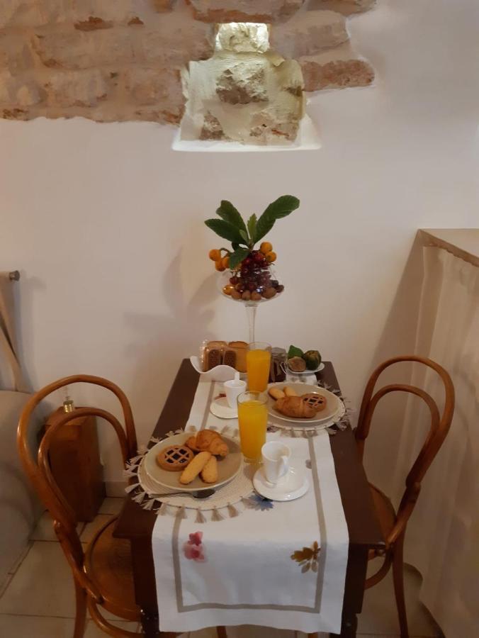 كونفيرسانو Donna Lucrezia Dimora A Corte B&B المظهر الخارجي الصورة